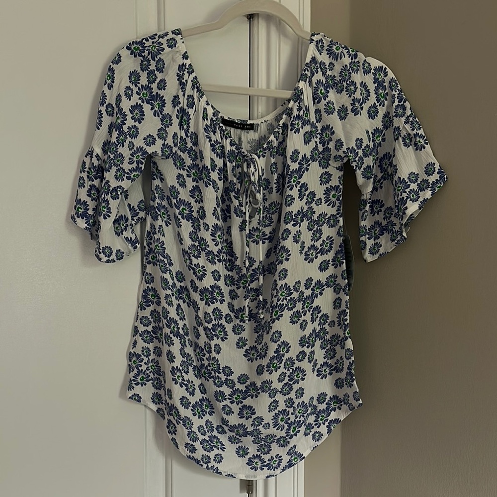 Nordstrom - West Kei Blue and White Puff Sleeve Blouse with Tie Front